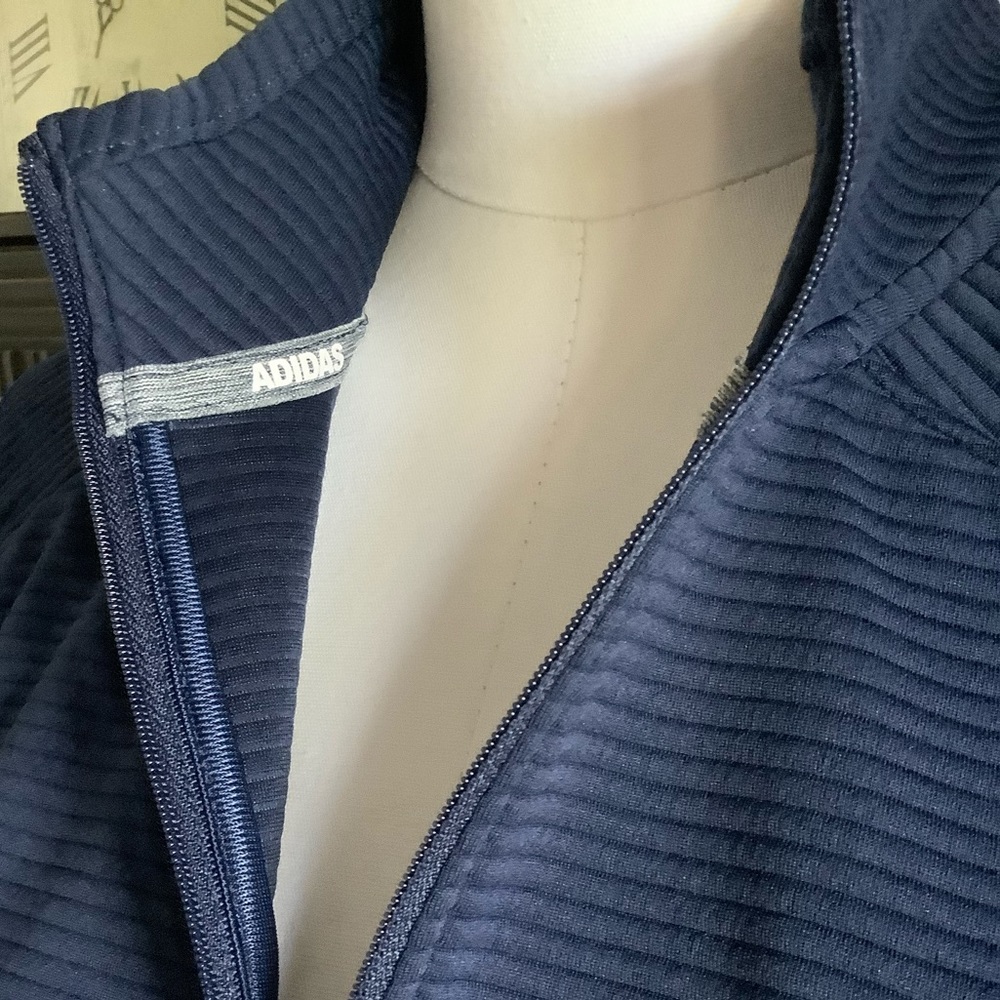Women’s full Zip textured Jacket - Picture 3 of 15